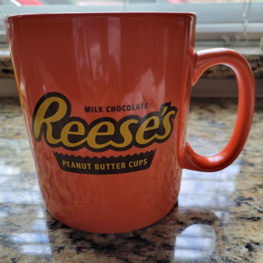 X-Large Reese's Peanut Butter Cup Mug